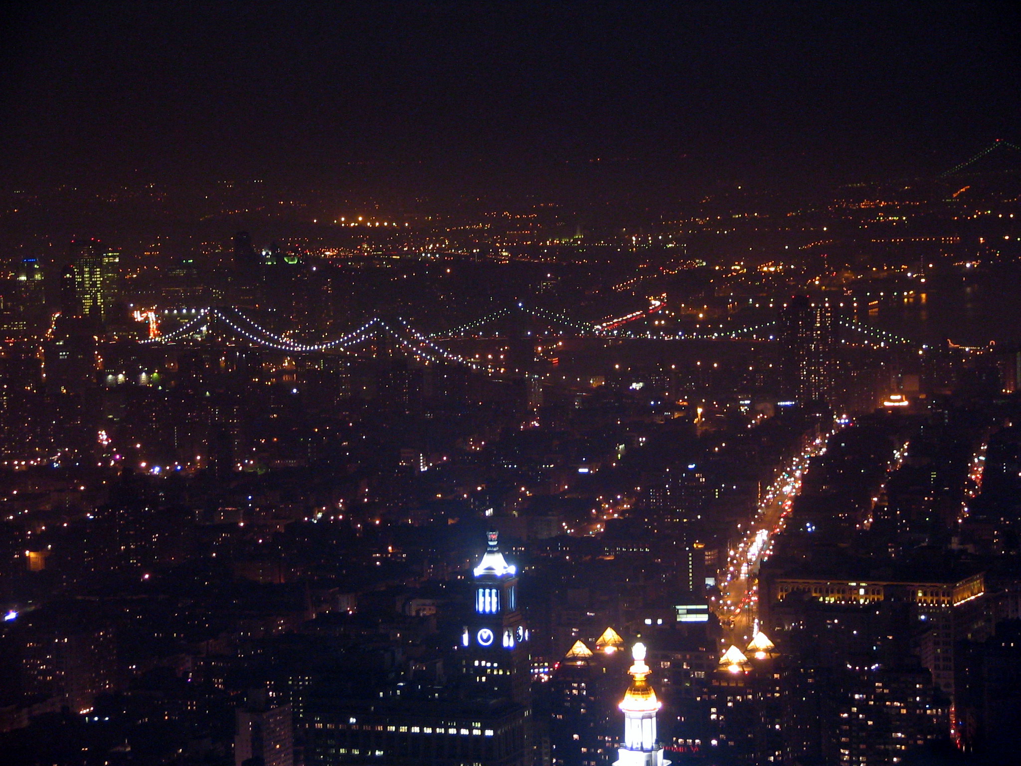 Empire state building at night 13.jpg